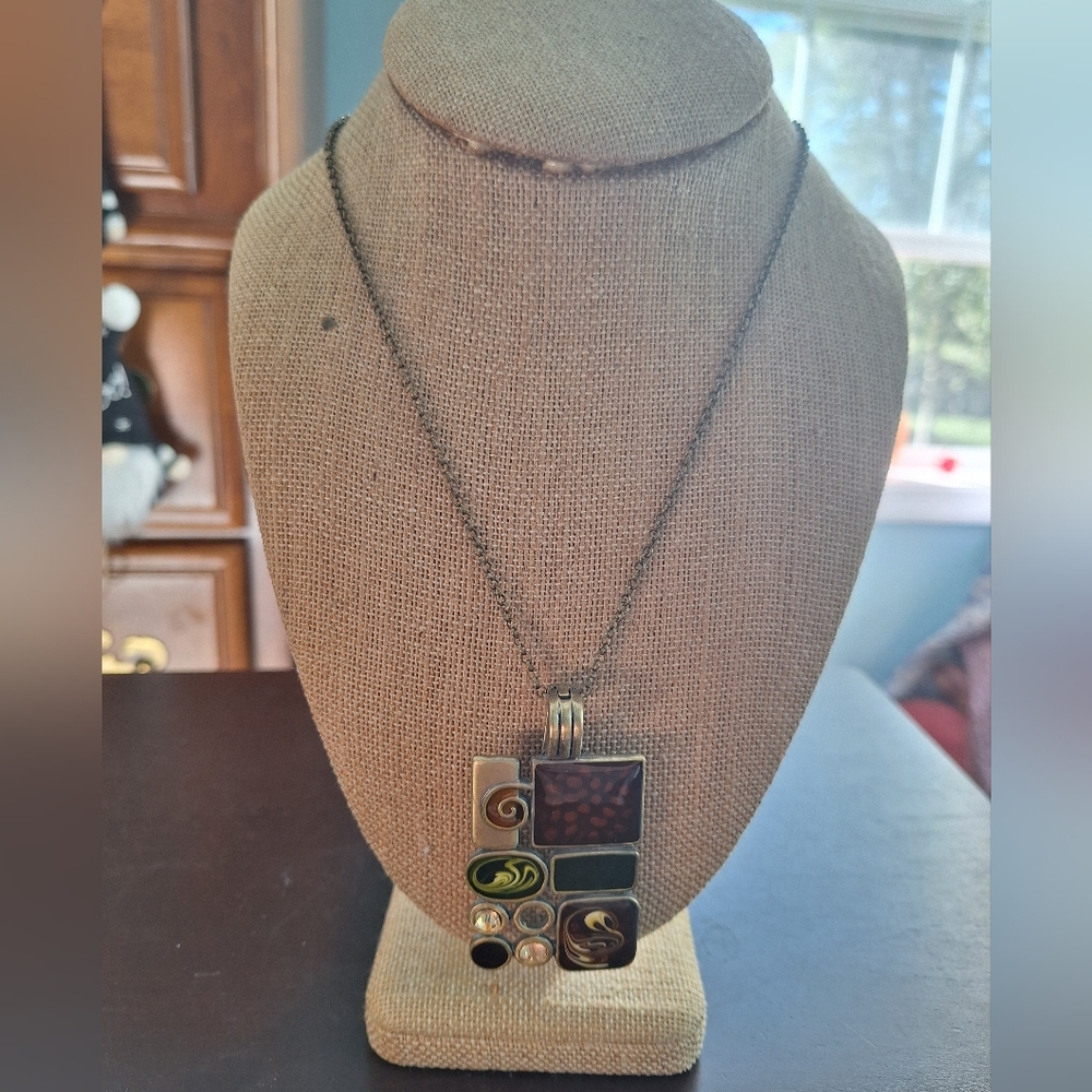 Premier Designs Gallery Necklace